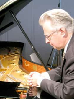 Jean-Claude Vanden Eynden
